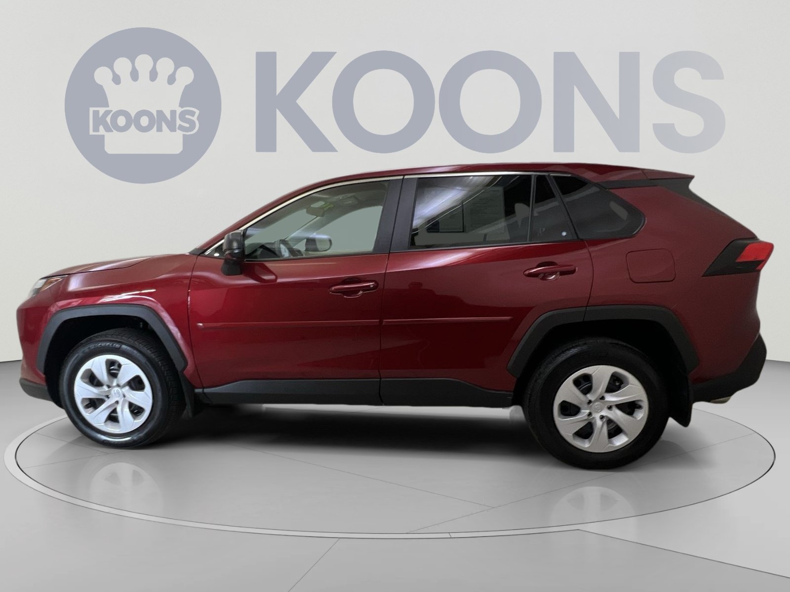 Used 2025 Toyota RAV4 LE AWD/4WD image 5