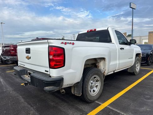 Used 2017 Chevrolet Silverado 1500 W/T w/ WT Convenience Package AWD/4WD image 3