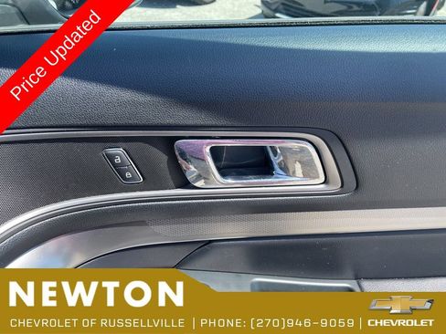 Used 2019 Ford Explorer XLT w/ Equipment Group 202A FWD image 25