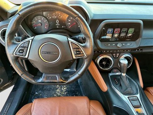 Used 2017 Chevrolet Camaro LT image 15