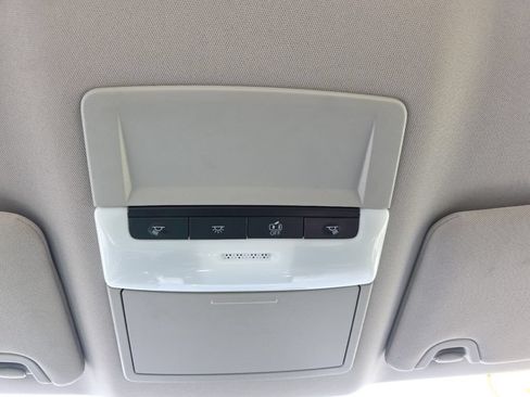 Used 2024 Nissan Altima 2.5 SV FWD image 33
