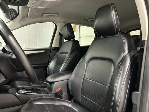 Used 2021 Ford Escape SEL AWD/4WD image 25