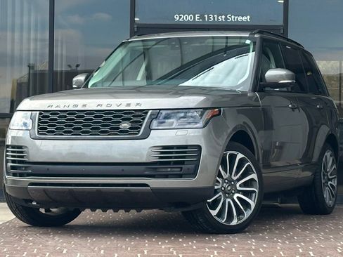 Used 2020 Land Rover Range Rover HSE image 1