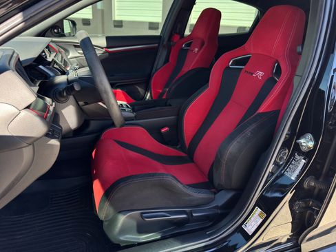 Used 2021 Honda Civic Type R image 11
