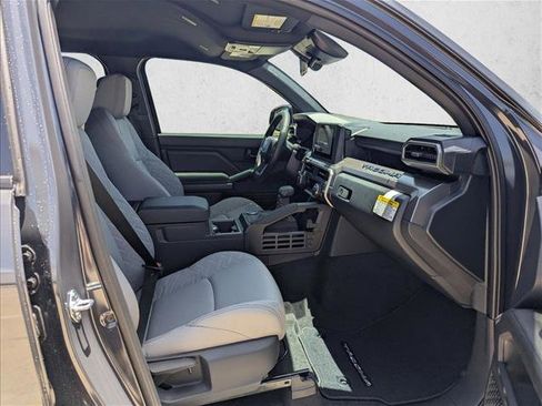 Used 2025 Toyota Tacoma SR5 image 19
