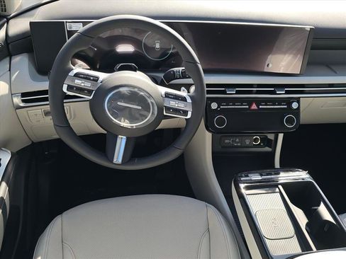 New 2026 Hyundai Tucson Limited image 8