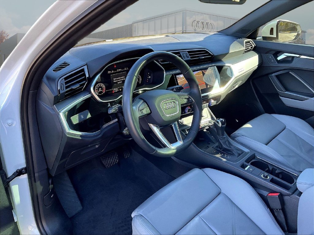 Used 2024 Audi Q3 2.0T Premium Plus w/ Premium Plus Package AWD/4WD image 19