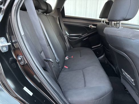 Used 2009 Pontiac Vibe AWD w/ Sun And Sound Package image 14