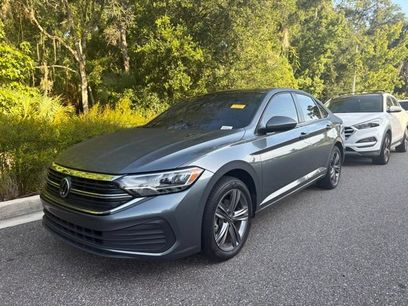 Used 2023 Volkswagen Jetta SE
