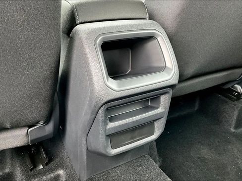 New 2026 Volkswagen Taos S image 9