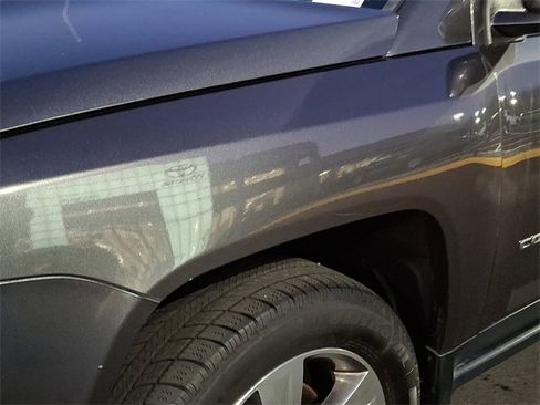 Used 2016 Jeep Compass High Altitude image 10