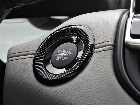 New 2026 Jeep Compass Limited image 14