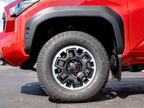 New 2026 Toyota Tacoma TRD Off-Road w/ TRD Off Road Upgrade Package AWD/4WD image 10