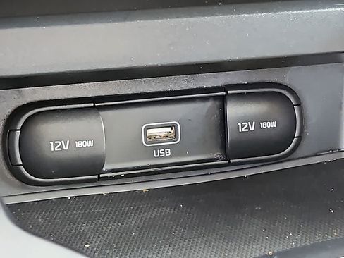 Used 2022 Kia Soul LX w/ Technology Package FWD image 23