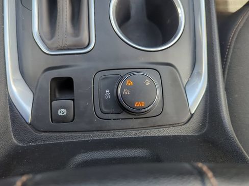Certified 2019 Chevrolet Traverse LT w/ LPO, Floor Liner Package AWD/4WD image 31