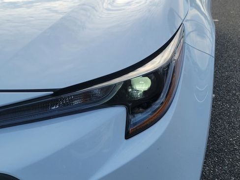 Used 2025 Toyota Corolla LE image 8
