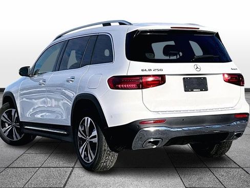 New 2026 Mercedes-Benz GLB 250 4MATIC image 4