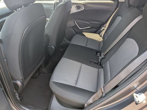 Used 2025 Kia Soul LX FWD image 25