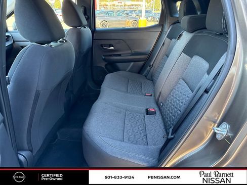 Certified 2025 Nissan Kicks SV image 30