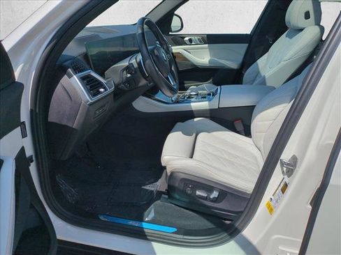 Used 2024 BMW X5 sDrive40i w/ Parking Assistance Package RWD image 17