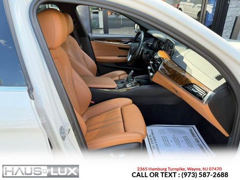 Used 2019 BMW 530i xDrive w/ Convenience Package AWD/4WD image 14