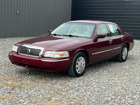 Used 2007 Mercury Grand Marquis GS image 1