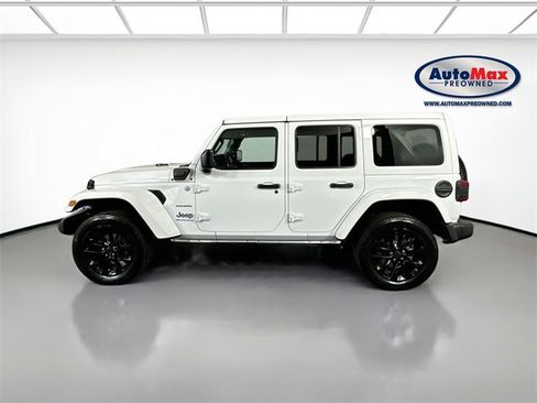 Used 2024 Jeep Wrangler Unlimited Sahara image 8