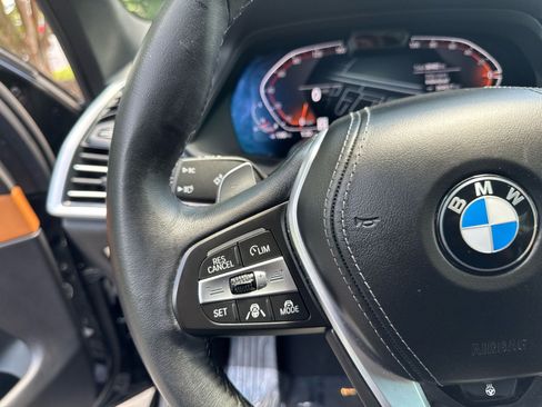 Used 2022 BMW X5 xDrive40i AWD/4WD image 22