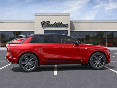 New 2026 Cadillac Lyriq V w/ LPO, Floor Liner Package AWD/4WD image 5