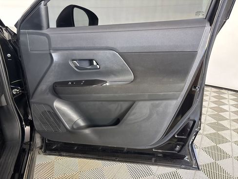 Used 2025 Nissan Kicks S FWD image 23