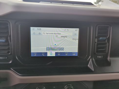 Used 2023 Ford Bronco Wildtrak image 30