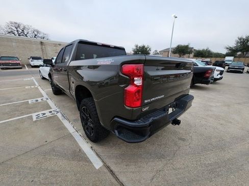 Used 2023 Chevrolet Silverado 1500 Custom Trail Boss image 4
