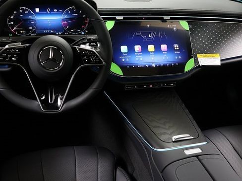 New 2026 Mercedes-Benz E 350 4MATIC Sedan image 15