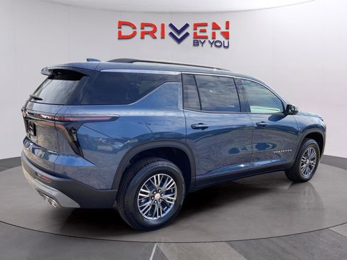 New 2026 Chevrolet Traverse LT image 5