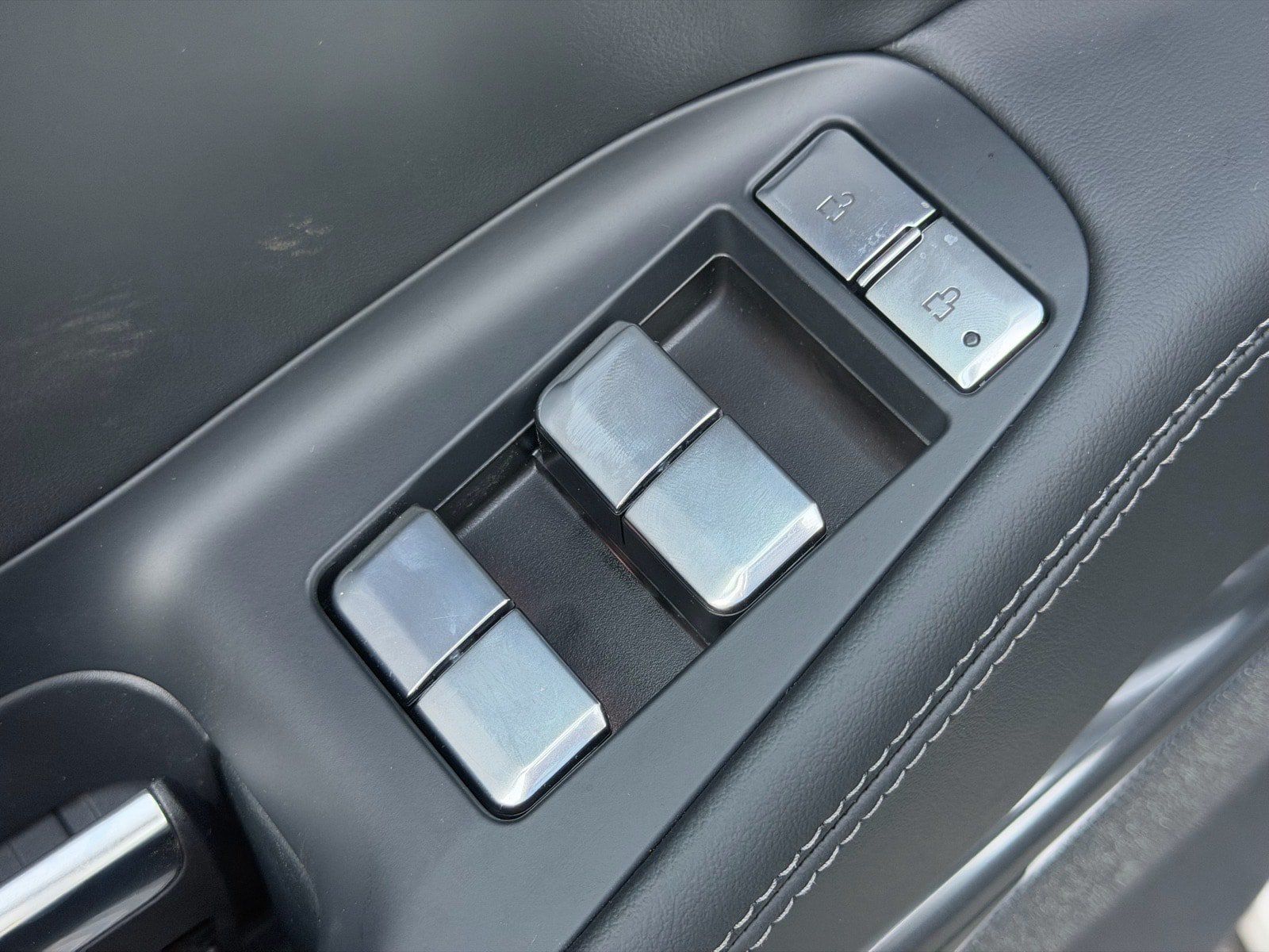 New 2027 Lincoln Navigator Reserve w/ Jet Appearance Package AWD/4WD image 26
