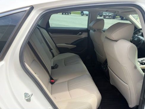 Used 2021 Honda Accord Touring image 16