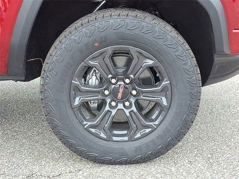 New 2025 GMC Canyon Elevation w/ Convenience Package image 5