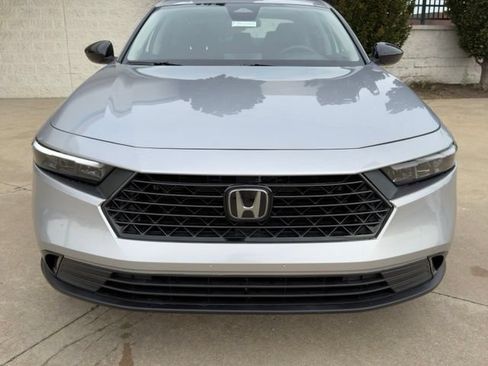 Used 2025 Honda Accord SE image 8