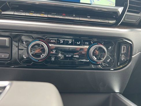 New 2025 Chevrolet Silverado 1500 RST w/ Convenience Package II image 22