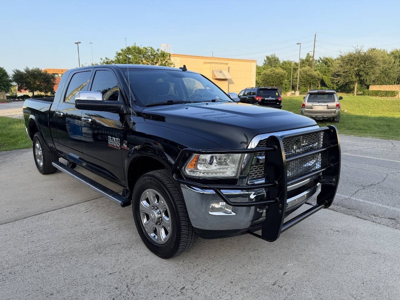 Used 2015 RAM 2500 Laramie w/ Convenience Group AWD/4WD image 4