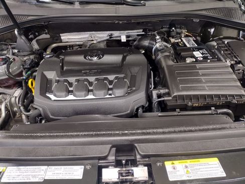 Used 2020 Volkswagen Tiguan SEL Premium R-Line image 10