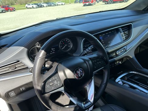 Used 2023 Buick Enclave Essence w/ Experience Buick Package FWD image 16