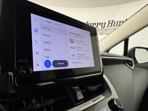 Used 2024 Toyota Corolla LE FWD image 19