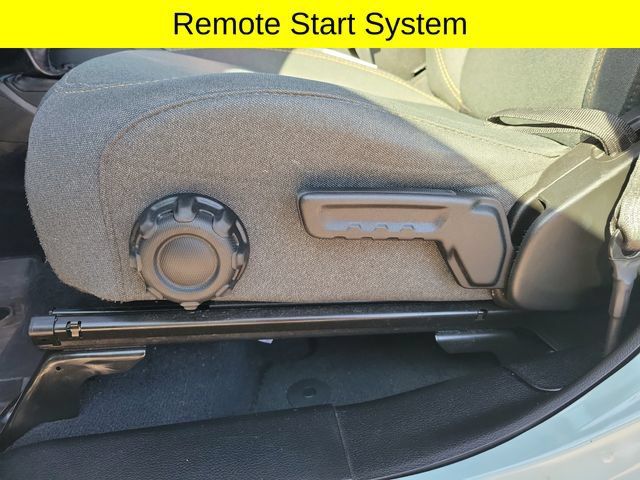 Used 2024 Jeep Wrangler Unlimited w/ Convenience Group AWD/4WD image 23