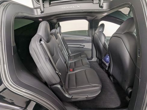Used 2024 Tesla Model X image 30