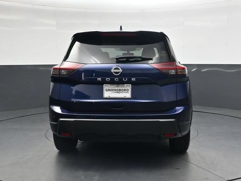 Used 2025 Nissan Rogue SV FWD image 7