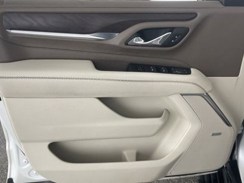 Used 2023 GMC Yukon XL Denali image 34