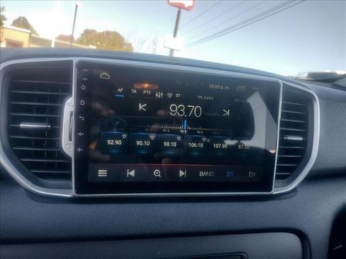 Used 2019 Kia Sportage LX image 28