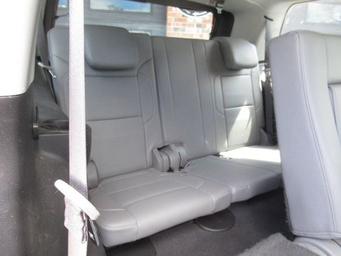 Used 2019 Chevrolet Tahoe LT image 12