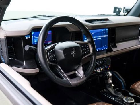 Used 2022 Ford Bronco Wildtrak image 54